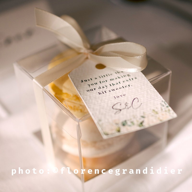 candle with printed personalised favour photo:©florencegrandidier